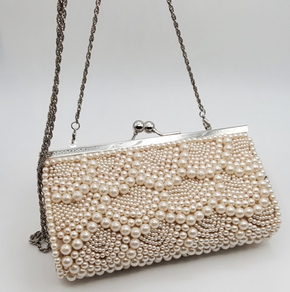 Elegant Beaded Faux Pearl Evening Clutch With Detactable Silver Chain Strap - Picture 6 of 8